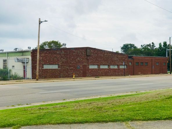 925 Missouri Ave, East Saint Louis, IL 62201
